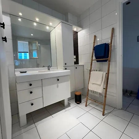Bright And Spacious 1 Bedroom With Sofa Bed In Living , French Riviera