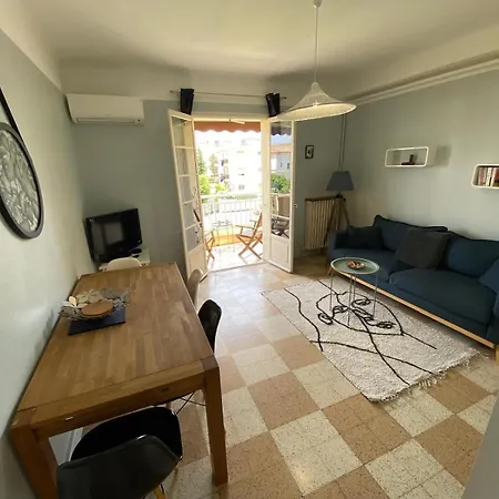 Bright And Spacious 1 Bedroom With Sofa Bed In Living , French Riviera Saint-Laurent-du-Var